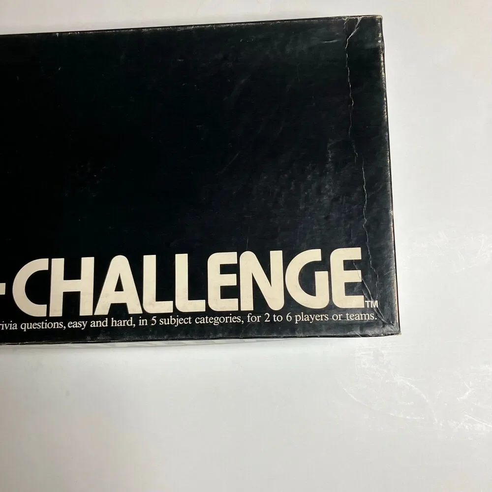1984 Trivia Challenge /  The Canada Games Company Family Board Game Complete.